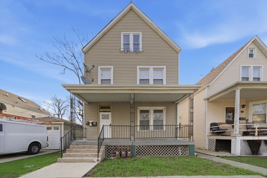 3311 N Kostner Avenue, Chicago, IL 60641