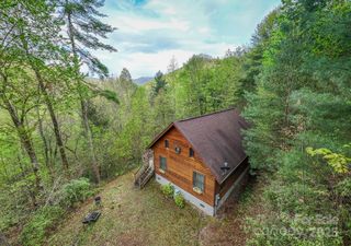 384 Snowbird Woods, Robbinsville, NC 28771