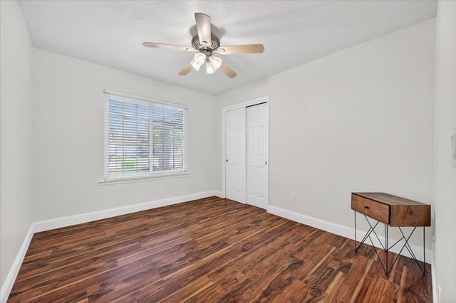 159 W Omaha Avenue, Fresno, CA 93711