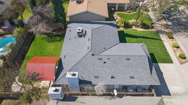 159 W Omaha Avenue, Fresno, CA 93711