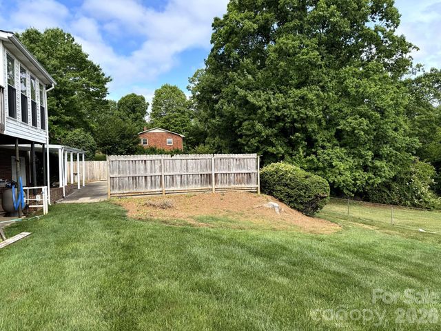 1 Clearview Street, Granite Falls, NC 28630