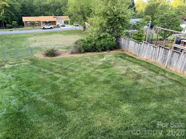 1 Clearview Street, Granite Falls, NC 28630