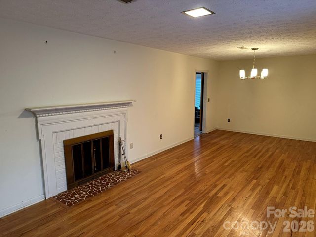 1 Clearview Street, Granite Falls, NC 28630