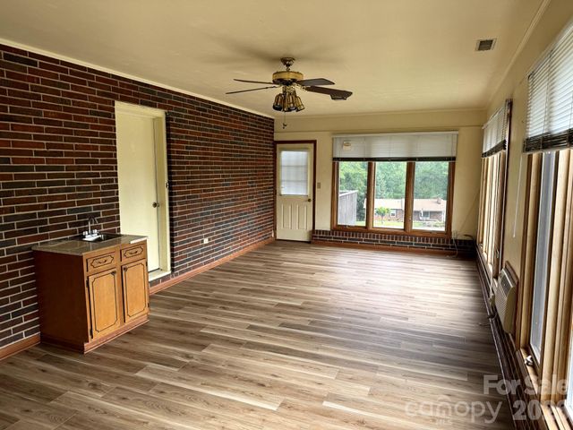 1 Clearview Street, Granite Falls, NC 28630