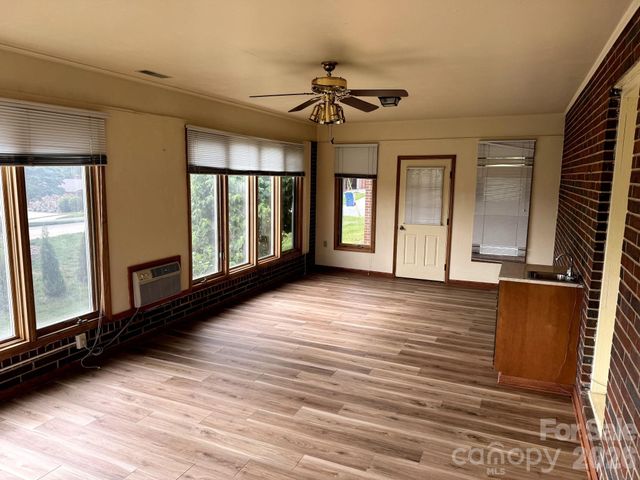 1 Clearview Street, Granite Falls, NC 28630