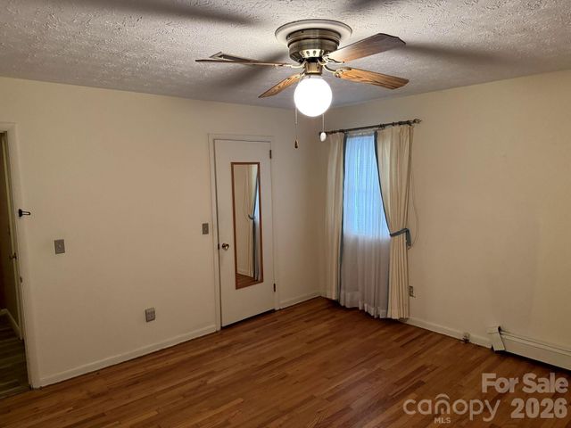 1 Clearview Street, Granite Falls, NC 28630