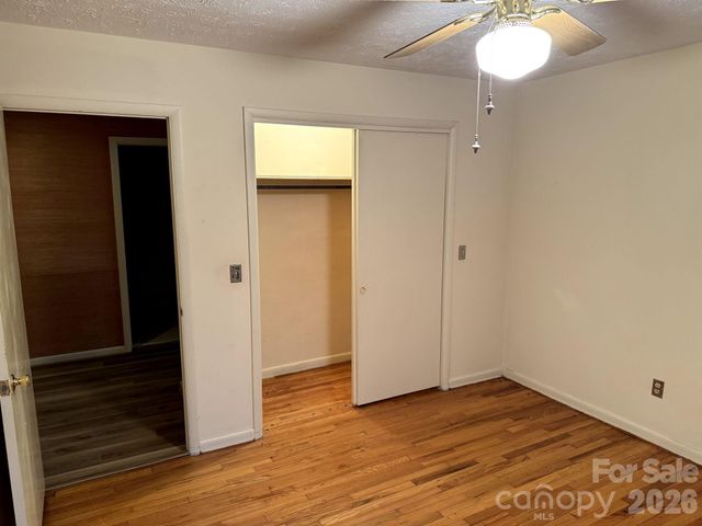 1 Clearview Street, Granite Falls, NC 28630