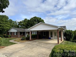 1 Clearview Street, Granite Falls, NC 28630