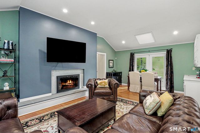 418 Hunting Ridge Road, Stamford, CT 06903