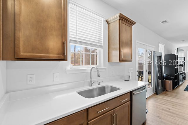 111 Grange Ln, Beaufort, SC 29907