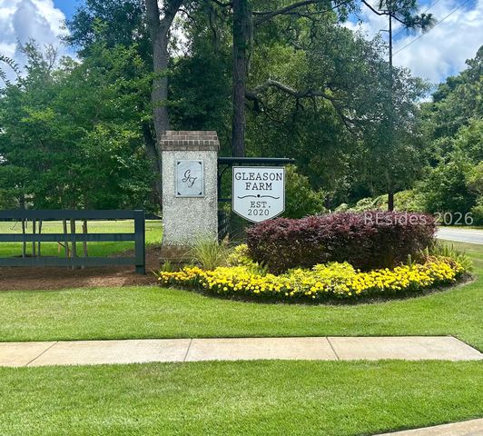 111 Grange Ln, Beaufort, SC 29907
