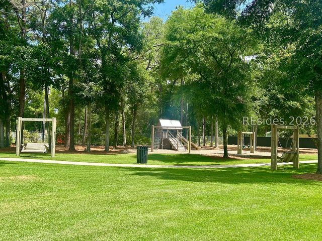 111 Grange Ln, Beaufort, SC 29907