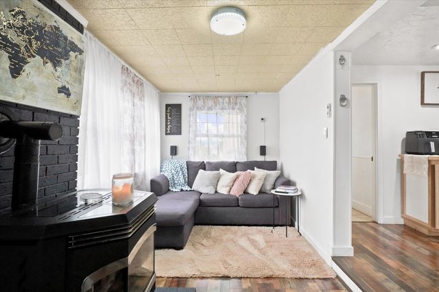 25 Orient St, Worcester, MA 01604