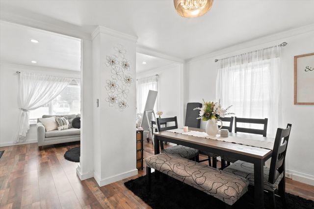 25 Orient St, Worcester, MA 01604