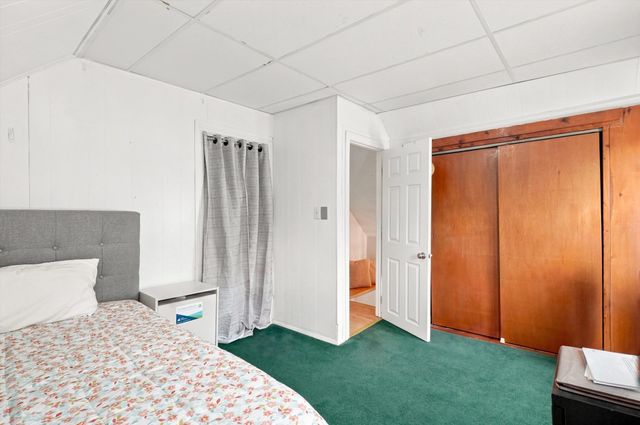 25 Orient St, Worcester, MA 01604