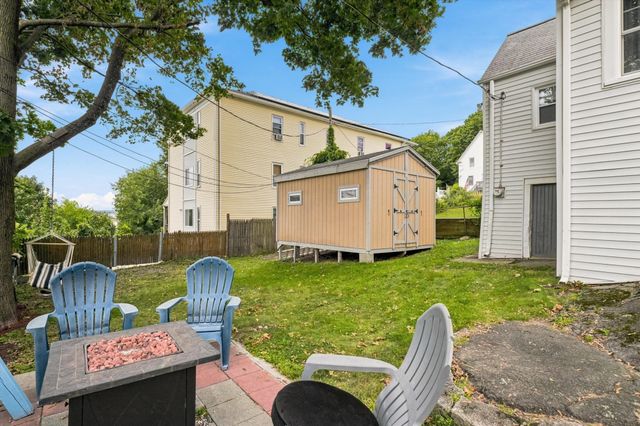25 Orient St, Worcester, MA 01604