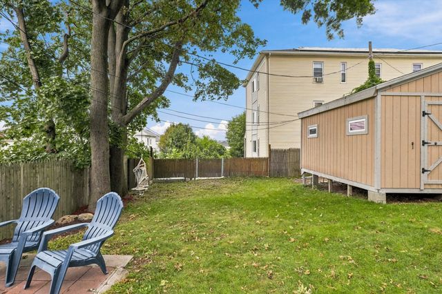 25 Orient St, Worcester, MA 01604