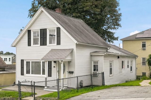 25 Orient St, Worcester, MA 01604