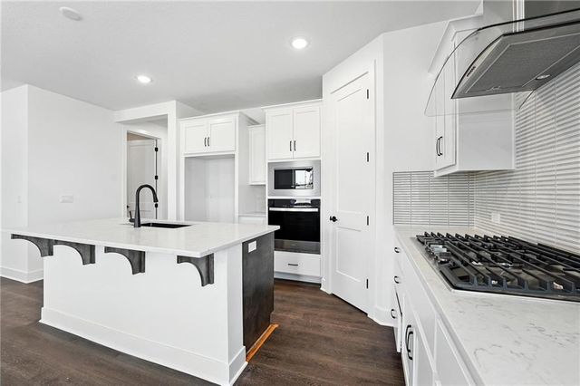 1580 N 163rd Street, Basehor, KS 66007