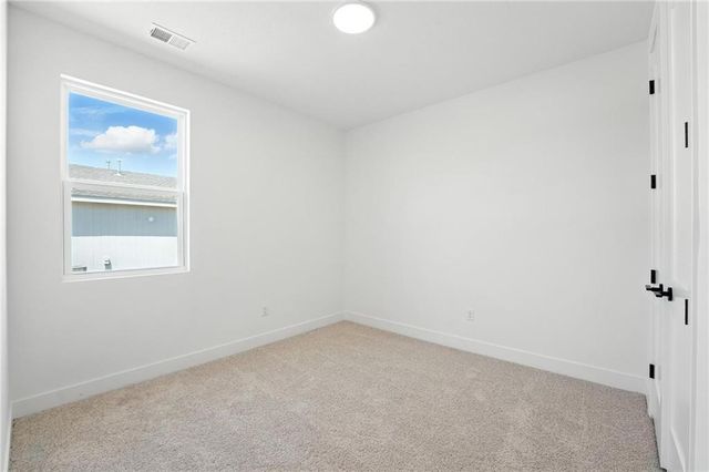 1580 N 163rd Street, Basehor, KS 66007