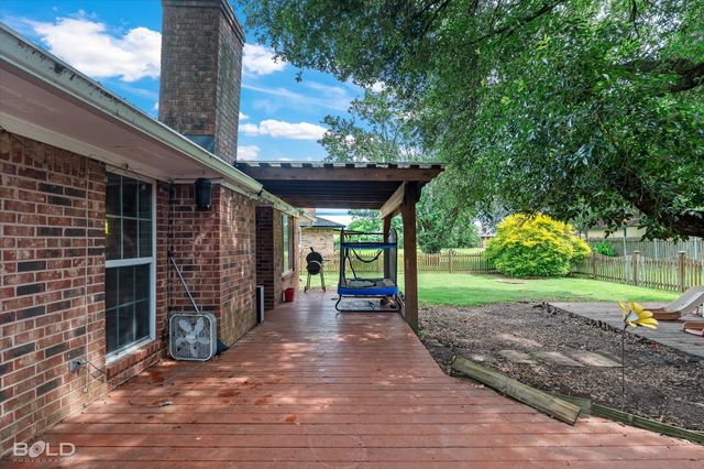 6308 Tioga Court, Bossier City, LA 71112
