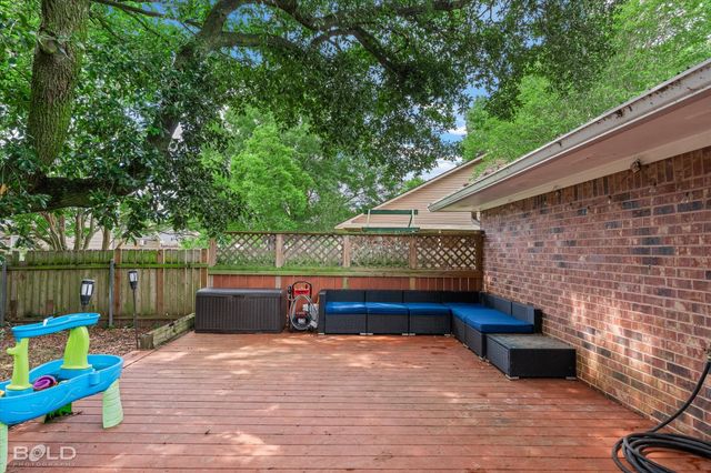 6308 Tioga Court, Bossier City, LA 71112