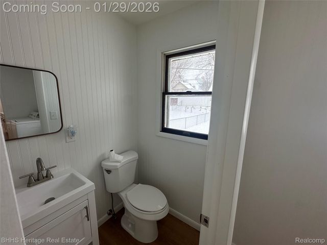 222 N Summit Street, Webberville Village, MI 48892