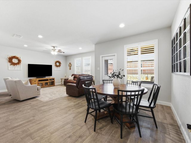 821 Blackhorse Trail, Justin, TX 76247