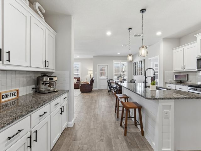 821 Blackhorse Trail, Justin, TX 76247