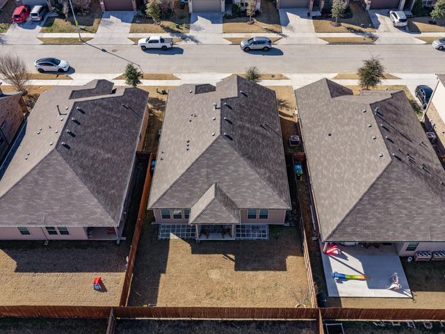 821 Blackhorse Trail, Justin, TX 76247