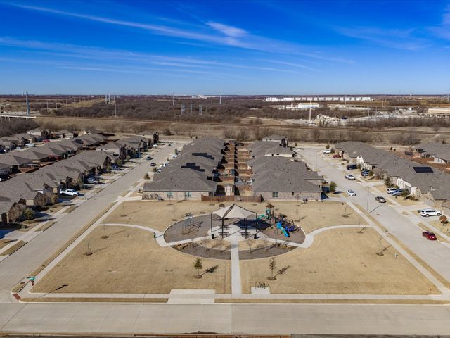 821 Blackhorse Trail, Justin, TX 76247