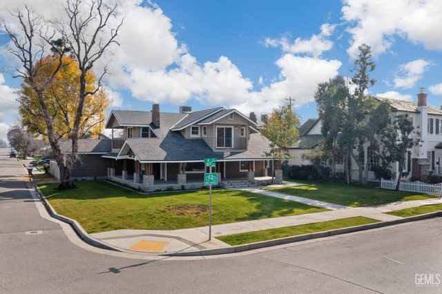 2120 B Street, Bakersfield, CA 93301
