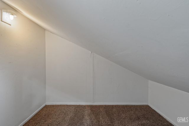 2120 B Street, Bakersfield, CA 93301