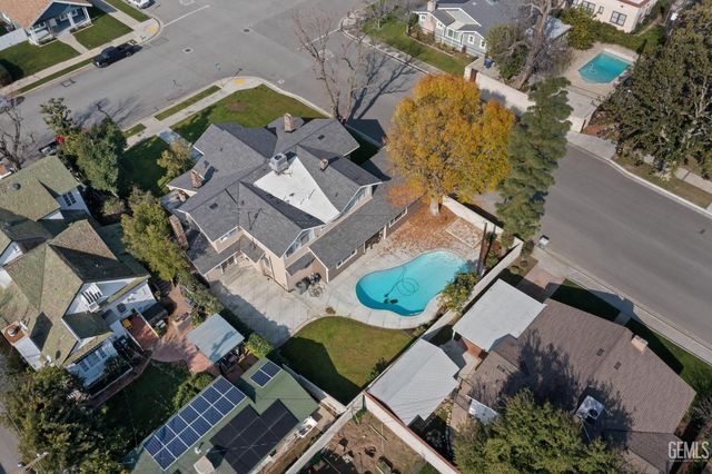 2120 B Street, Bakersfield, CA 93301