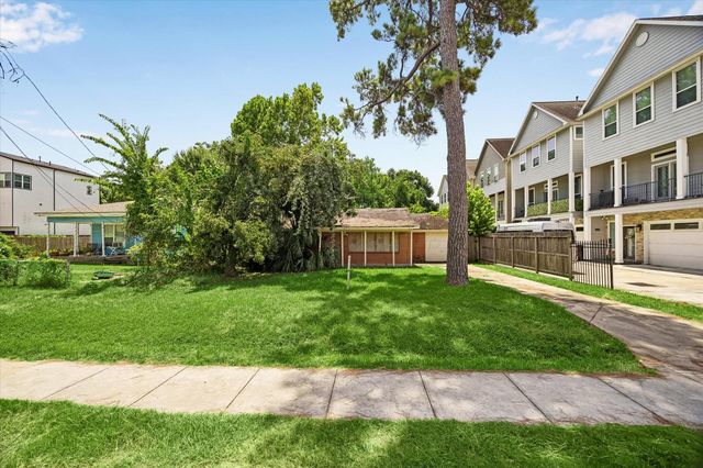 1240 W 26th Street, Houston, TX 77008