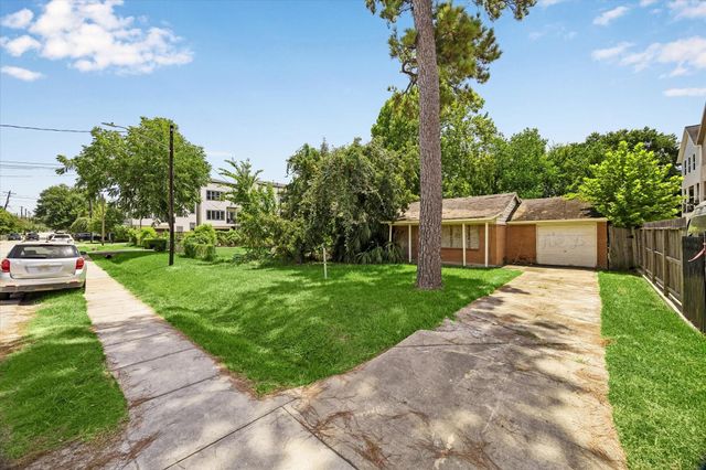 1240 W 26th Street, Houston, TX 77008