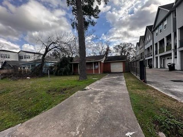1240 W 26th Street, Houston, TX 77008