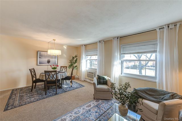 460 Old Town Road 11I, Port Jefferson Station, NY 11776