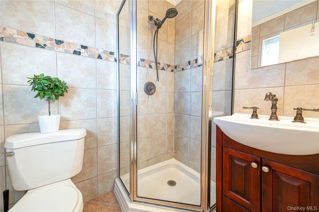 460 Old Town Road 11I, Port Jefferson Station, NY 11776