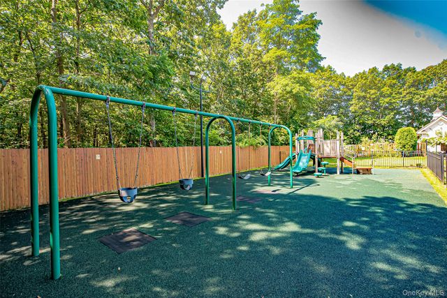 460 Old Town Road 11I, Port Jefferson Station, NY 11776