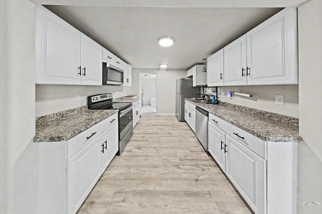 2804 E 14th St, Pueblo, CO 81001