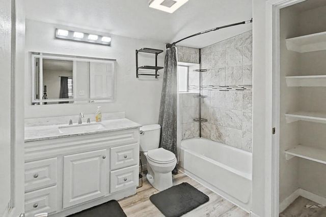 2804 E 14th St, Pueblo, CO 81001
