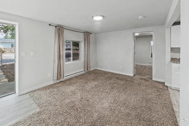 2804 E 14th St, Pueblo, CO 81001