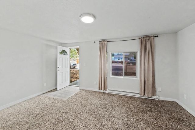 2804 E 14th St, Pueblo, CO 81001