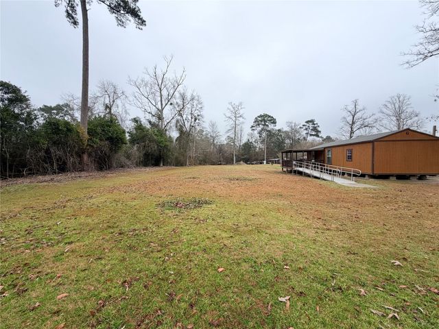 385 County Road 4547, Spurger, TX 77660