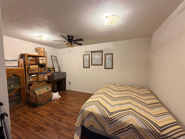 385 County Road 4547, Spurger, TX 77660