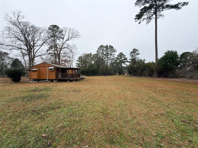 385 County Road 4547, Spurger, TX 77660