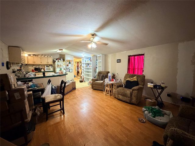 385 County Road 4547, Spurger, TX 77660