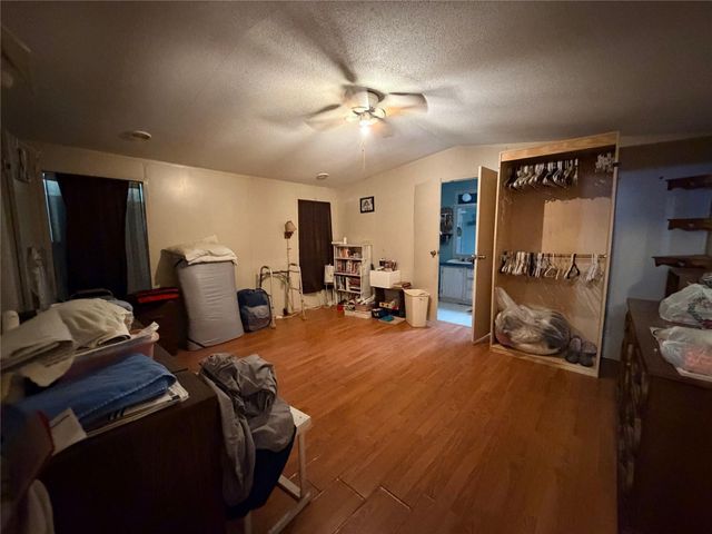 385 County Road 4547, Spurger, TX 77660