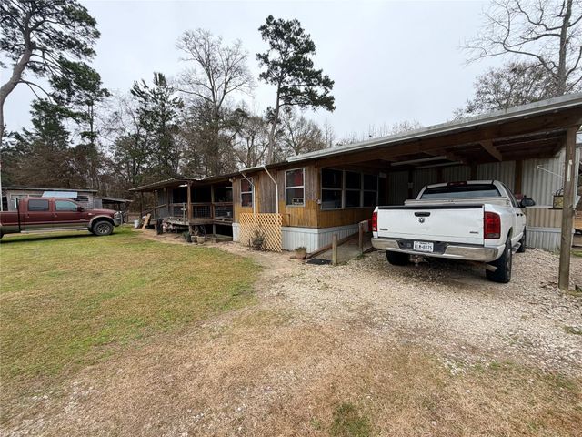 385 County Road 4547, Spurger, TX 77660